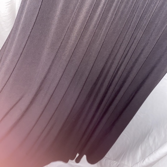 ✨ Jewel Neck Gown - Picture 6 of 6